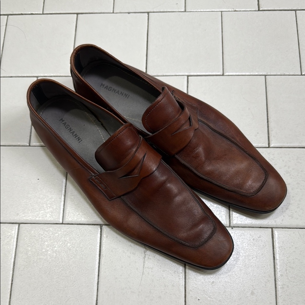 Magnanni Brown Leather Loafers Slip-On Classic